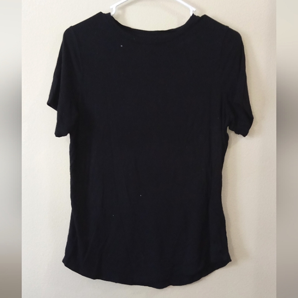 black tee